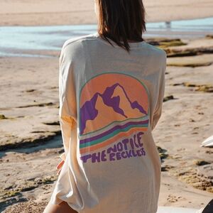 NOT FOR SALE ISO NOTICE THE RECKLESS CREAM HUARAZ TEE IN SMALL OR MEDIU.